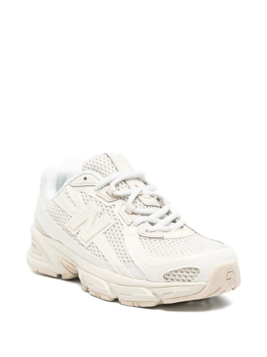NEW BALANCE 740 BEIGE