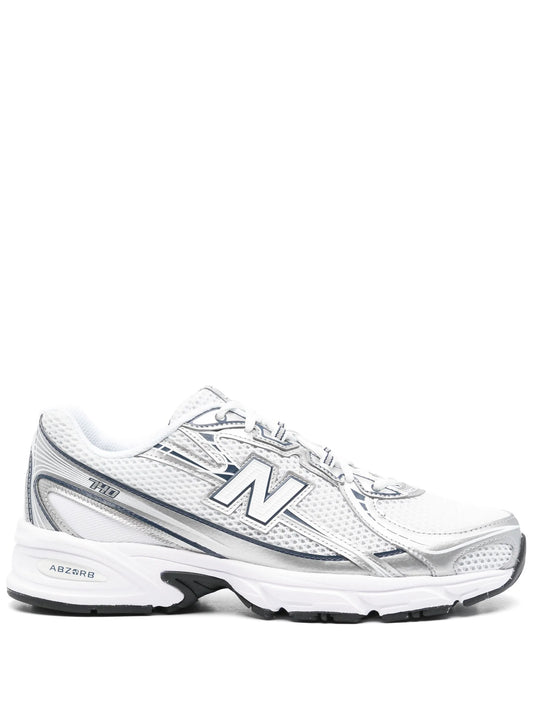 NEW BALANCE WHITE & NAVY